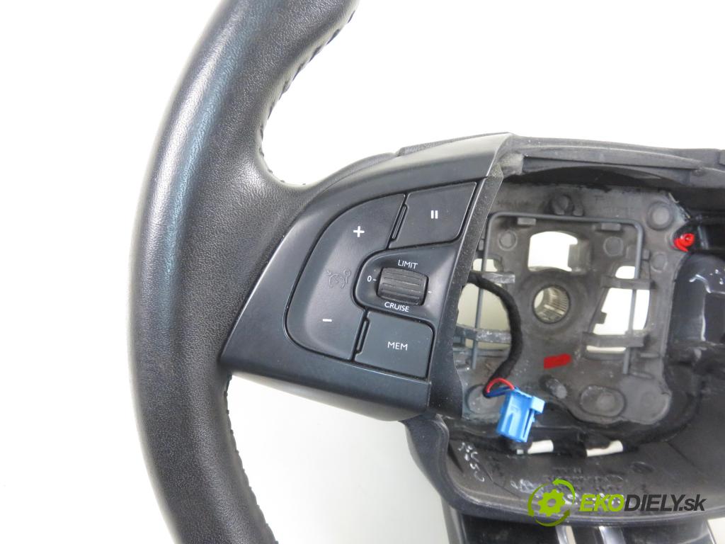 CITROEN C4 CACTUS CROSSOVER 2018 81,00 1.2 THP 110 - HNZ (EB2DT) 1199,00 Volant 98278470ZD (Volanty)