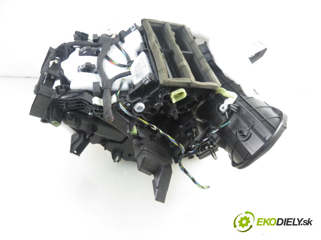 CITROEN C4 CACTUS CROSSOVER 2018 81,00 1.2 THP 110 - HNZ (EB2DT) 1199,00 topné těleso radiátor topení klimatizace 9819656680