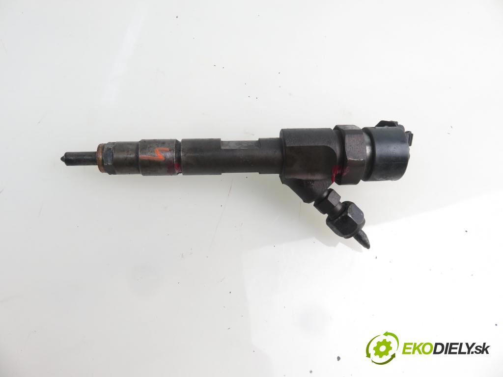 VOLVO V40 Kombi (645) KOMBI 2000 85,00 1.9 DI 116 - D 4192 T3 1870,00 vstrekovač 0445110021 ; 7700111014 (Vstrekovače)