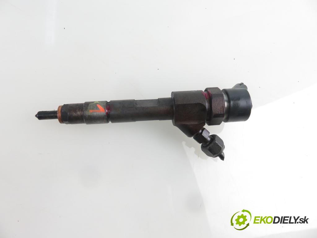 VOLVO V40 Kombi (645) KOMBI 2000 85,00 1.9 DI 116 - D 4192 T3 1870,00 vstrekovač 0445110021 ; 7700111014 (Vstrekovače)