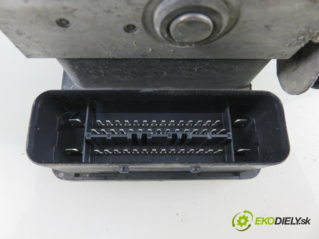 VW GOLF V (1K1) HB 2003 77,00 1.9 TDI - BXE 1896,00 Pumpa ABS 1K0907379K ; 10096003483 (Pumpy ABS)