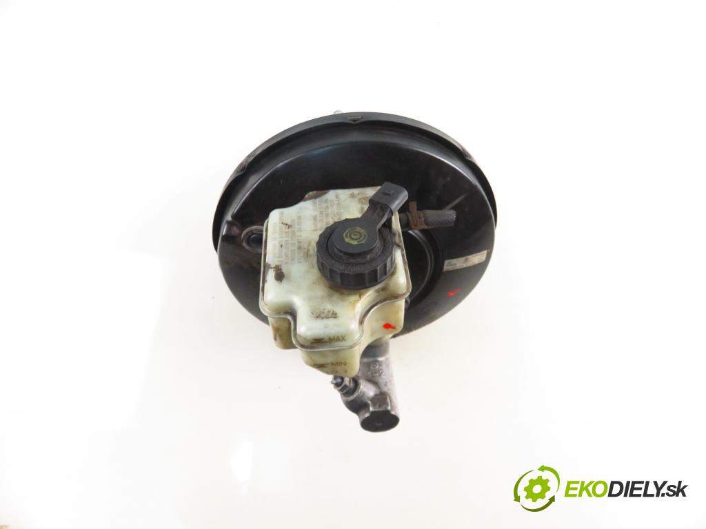 VW GOLF V (1K1) HB 2003 77,00 1.9 TDI - BXE 1896,00 Posilovač 1K1614105AJ ; 0201051068 (Servočerpadlá, pumpy riadenia)