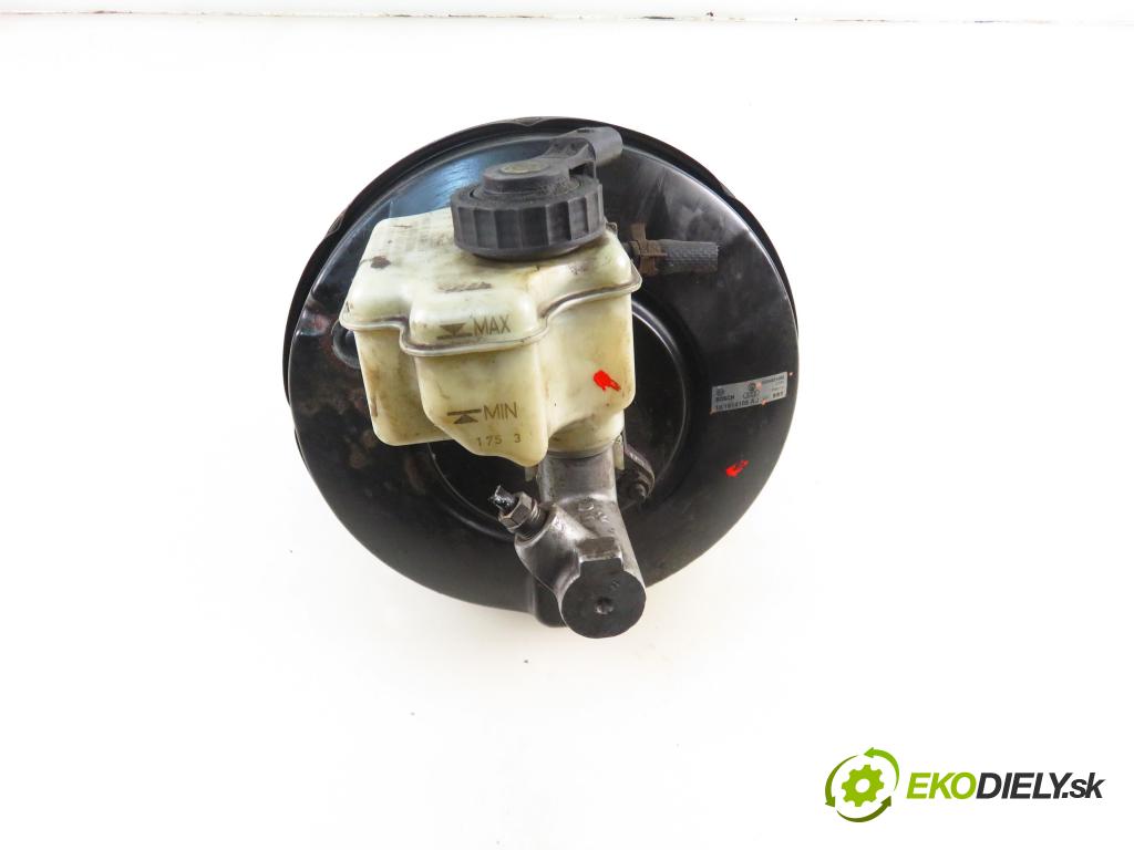 VW GOLF V (1K1) HB 2003 77,00 1.9 TDI - BXE 1896,00 Posilovač 1K1614105AJ ; 0201051068 (Servočerpadlá, pumpy riadenia)