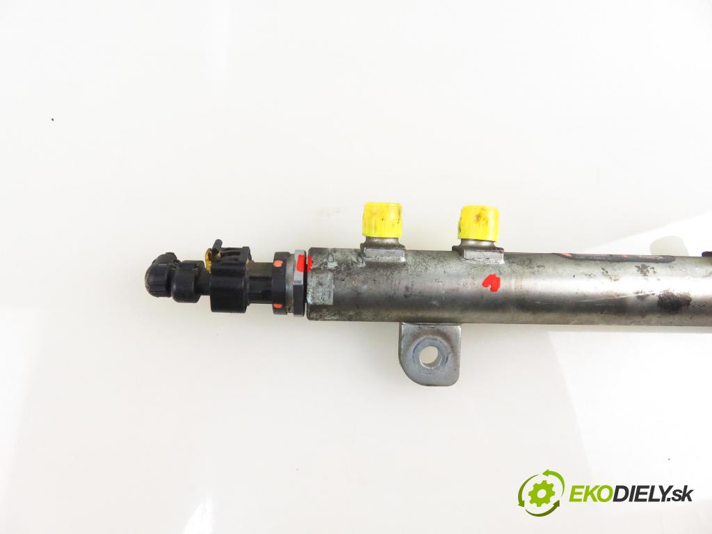 OPEL CORSA D (S07) HB 2010 70,00 1.3 CDTI - A 13 DTE 1248,00 Lišta vstrekovacia 0445214214 ; 55567372 ; 0281002903 (Vstrekovacie lišty)