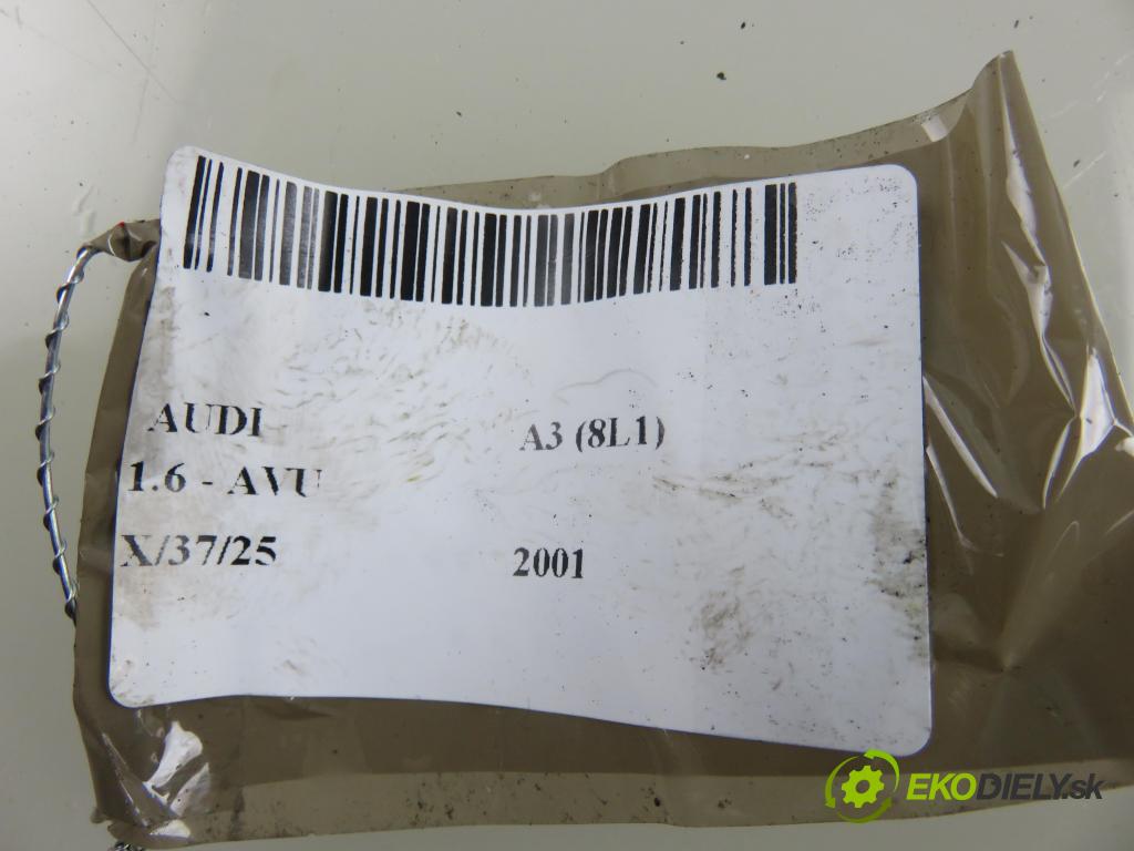AUDI A3 (8L1) HB 2001 75,00 1.6 - AVU 1595,00 motorek sťahovaní oken LP 8L4959801C