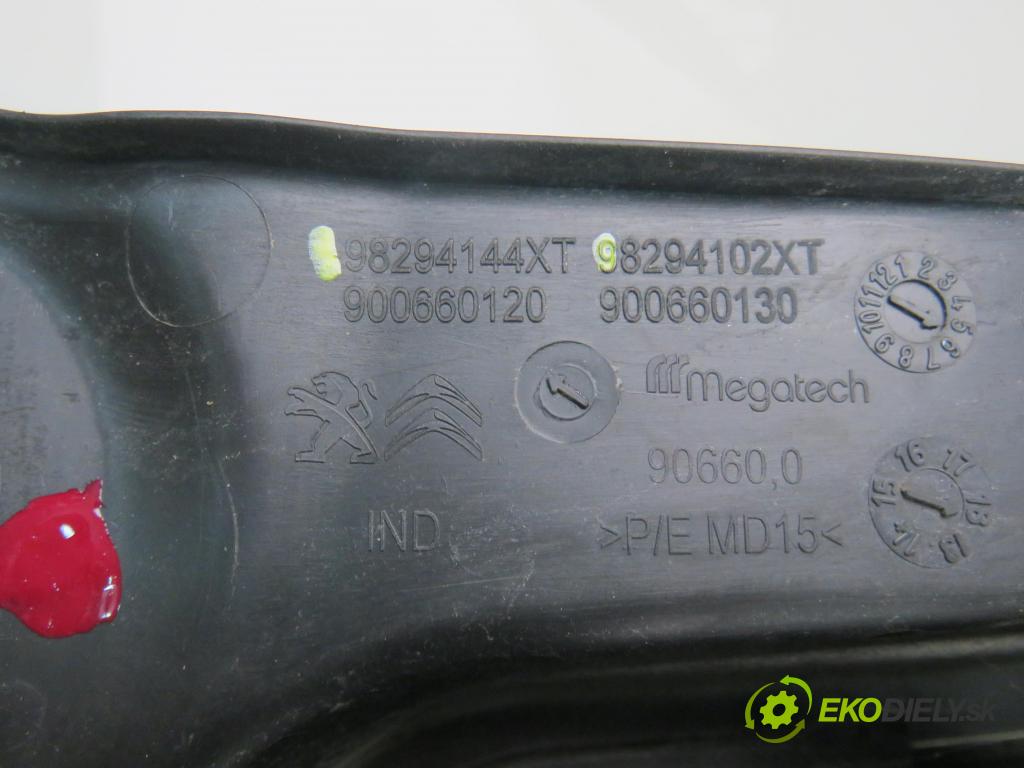 CITROEN C4 CACTUS CROSSOVER 2018 81,00 1.2 THP 110 - HNZ (EB2DT) 1199,00 Torpédo, plast pod čelné okno 98294144XT ; 98294099XT (Torpéda)