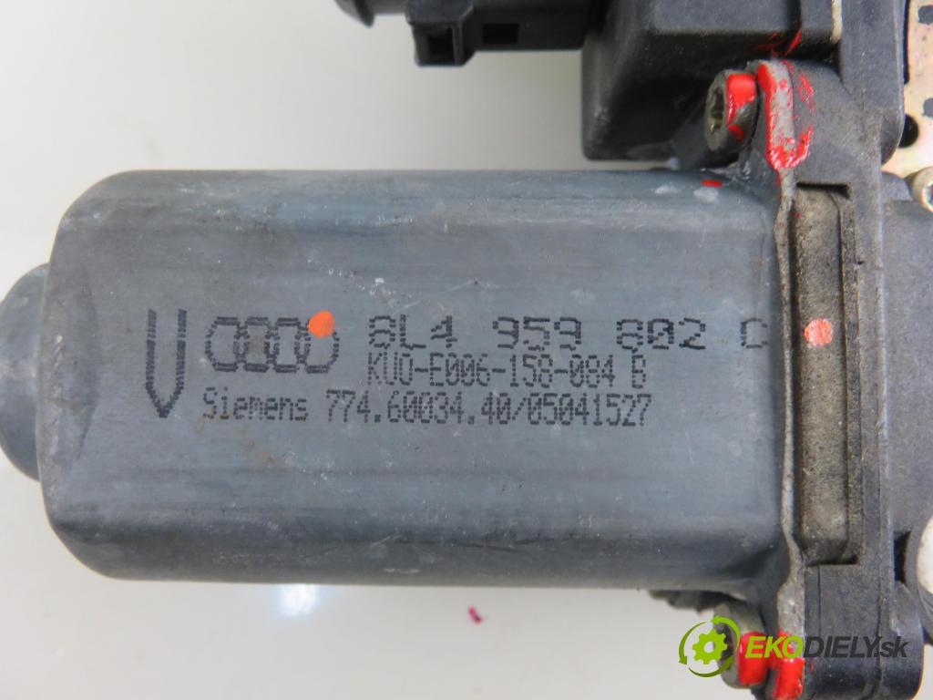 AUDI A3 (8L1) HB 2001 75,00 1.6 - AVU 1595,00 motorek sťahovaní oken PP 8L4959802C