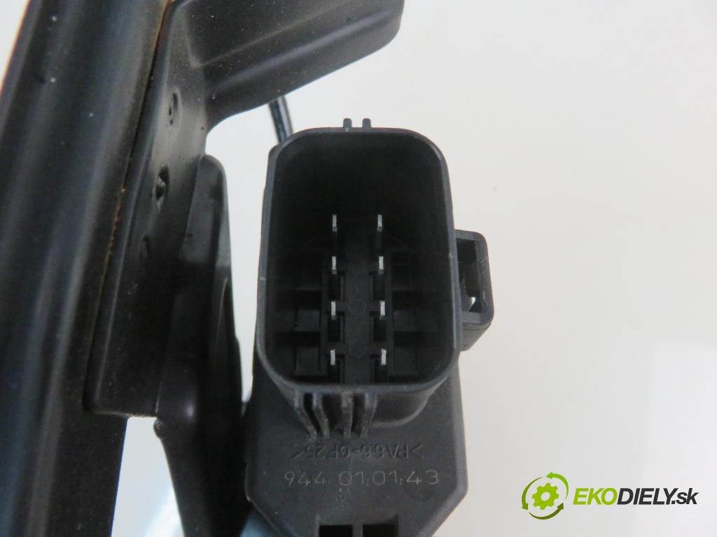 FORD MONDEO III Turnier (BWY) KOMBI 2001 85,00 2.0 16V TDDi 115 D6BA 1998,00 mechanismus oken 0130821770