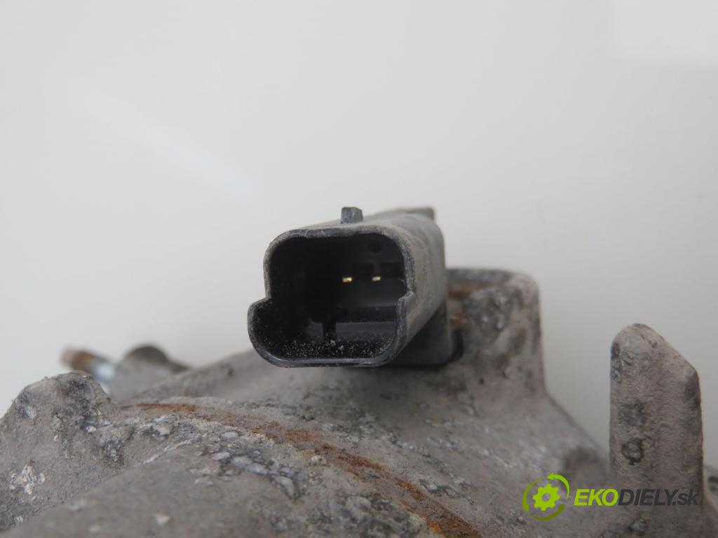 CITROEN C4 CACTUS CROSSOVER 2018 81,00 1.2 THP 110 - HNZ (EB2DT) 1199,00 KOMPRESOR: klimatizácie 4471504723 ; 9675655880 (Kompresory klimatizácie)