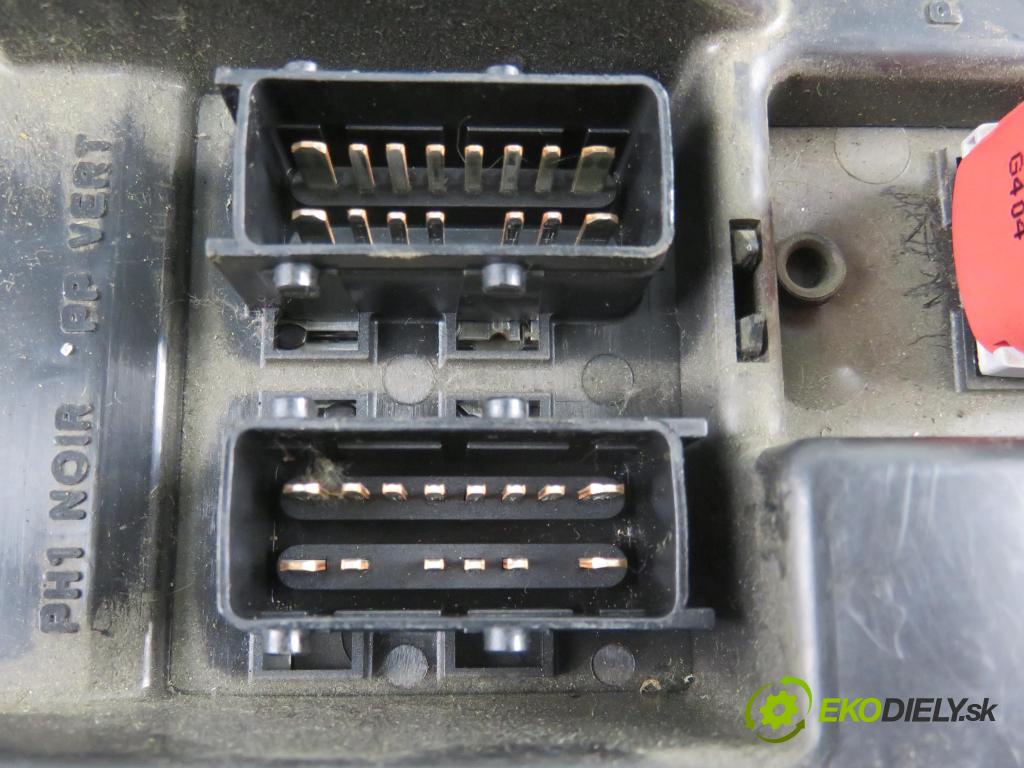 PEUGEOT 307 SW (3H) KOMBI 2004 100,00 2.0 HDi 135 - RHR (DW10BTED4) 1997,00 MODUL BSI 9651197580A ; 9651196880A