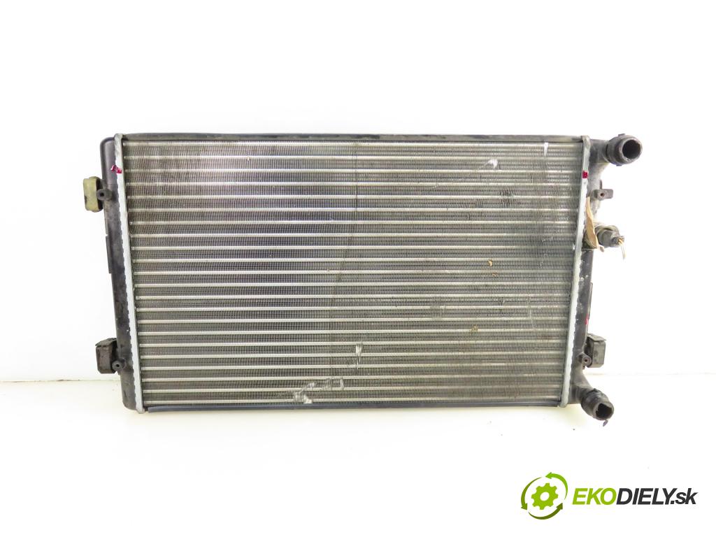 AUDI A3 (8L1) HB 2001 75,00 1.6 - AVU 1595,00 chladič vody 652011