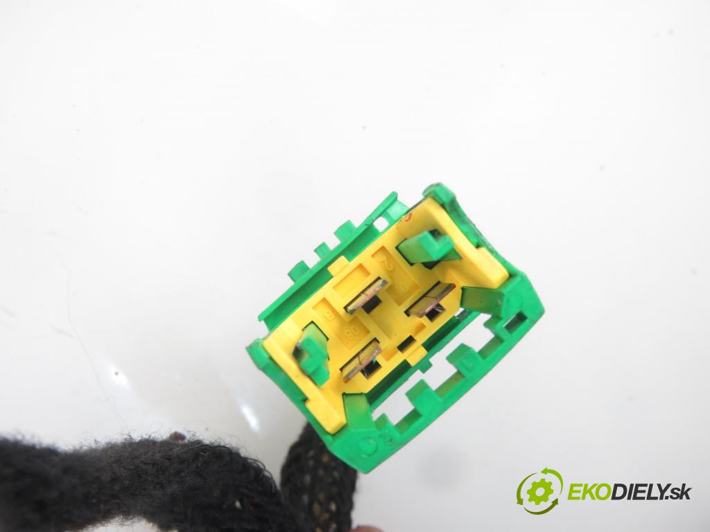 PEUGEOT 307 SW (3H) KOMBI 2004 100,00 2.0 HDi 135 - RHR (DW10BTED4) 1997,00 spinačka 36353100 ; 9648445180 (Spínacie skrinky a kľúče)