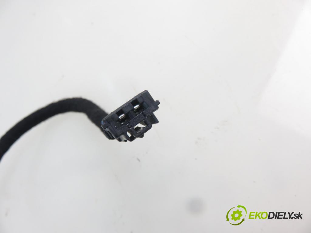 PEUGEOT 307 SW (3H) KOMBI 2004 100,00 2.0 HDi 135 - RHR (DW10BTED4) 1997,00 spinačka 36353100 ; 9648445180 (Spínacie skrinky a kľúče)