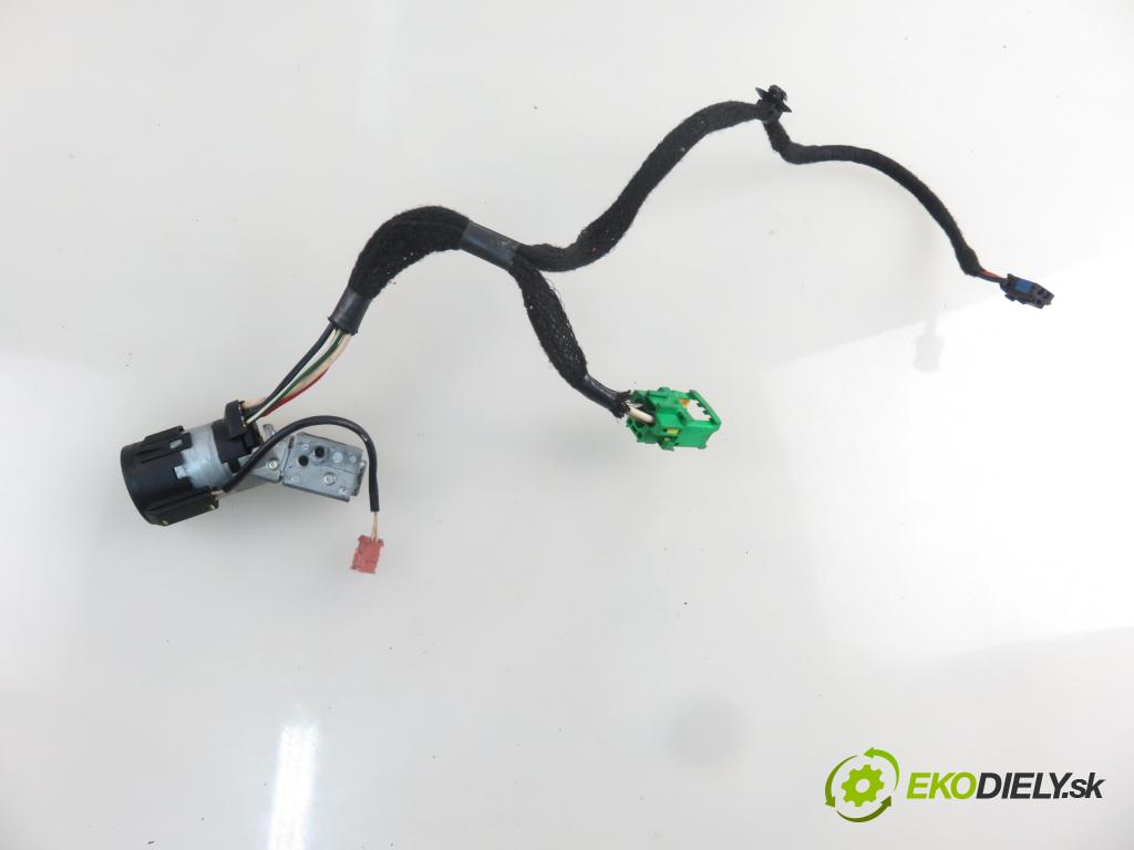 PEUGEOT 307 SW (3H) KOMBI 2004 100,00 2.0 HDi 135 - RHR (DW10BTED4) 1997,00 spinačka 36353100 ; 9648445180 (Spínacie skrinky a kľúče)