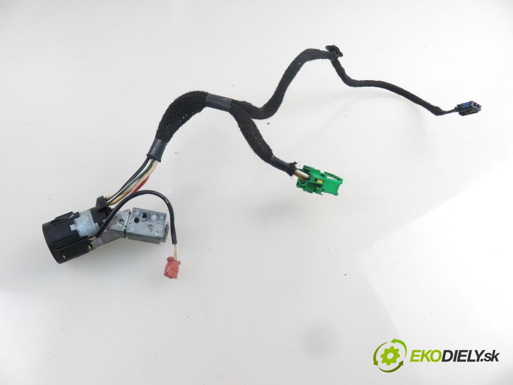 PEUGEOT 307 SW (3H) KOMBI 2004 100,00 2.0 HDi 135 - RHR (DW10BTED4) 1997,00 spinačka 36353100 ; 9648445180 (Spínacie skrinky a kľúče)