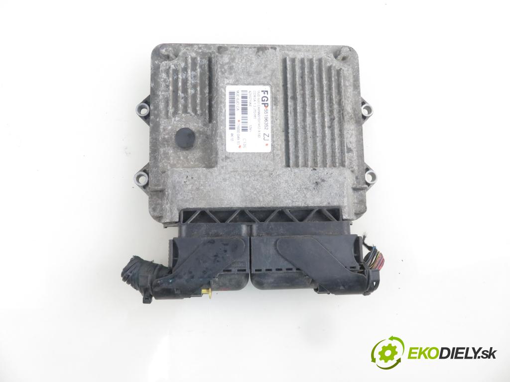 OPEL CORSA C (X01) HB 2004 51,00 1.3 CDTI - Z 13 DT 1248,00 Riadiaca jednotka Motor 55196352ZJ ; 7160004903