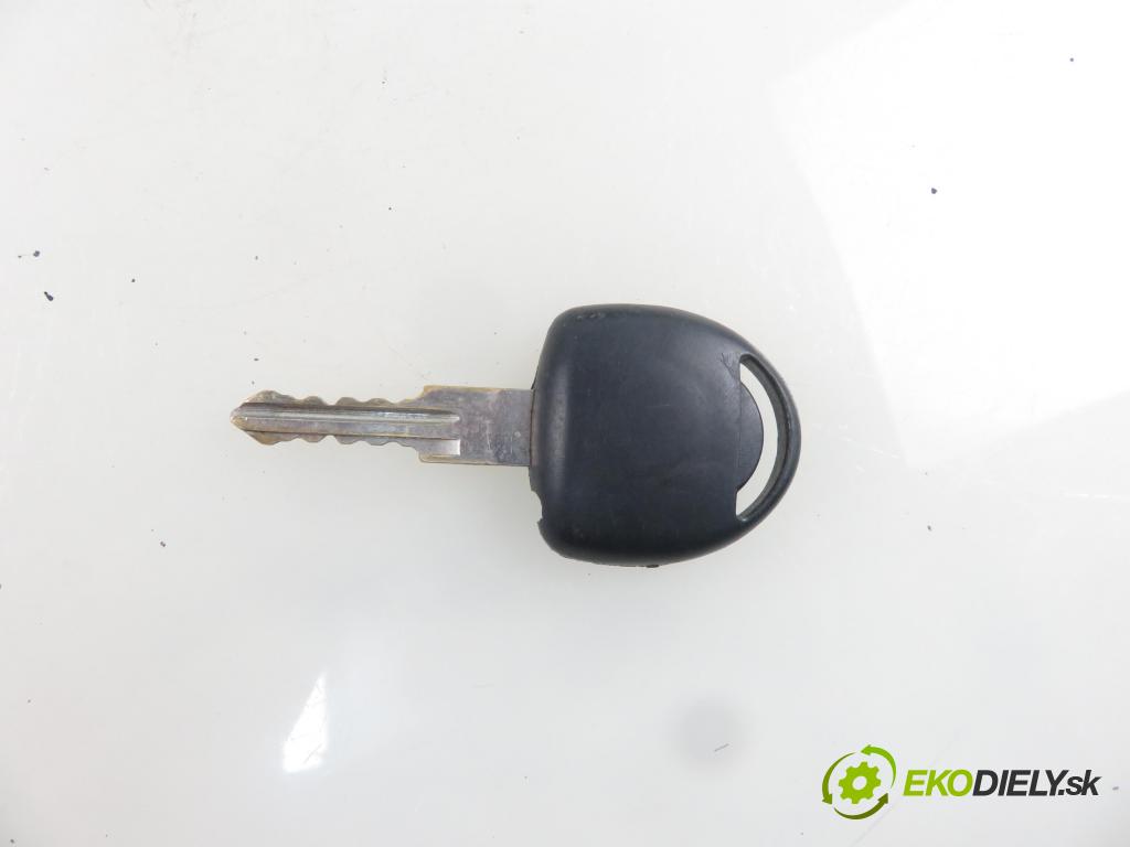 OPEL CORSA C (X01) HB 2004 51,00 1.3 CDTI - Z 13 DT 1248,00 spinačka 13144390 ; 5WK47631 (Spínacie skrinky a kľúče)