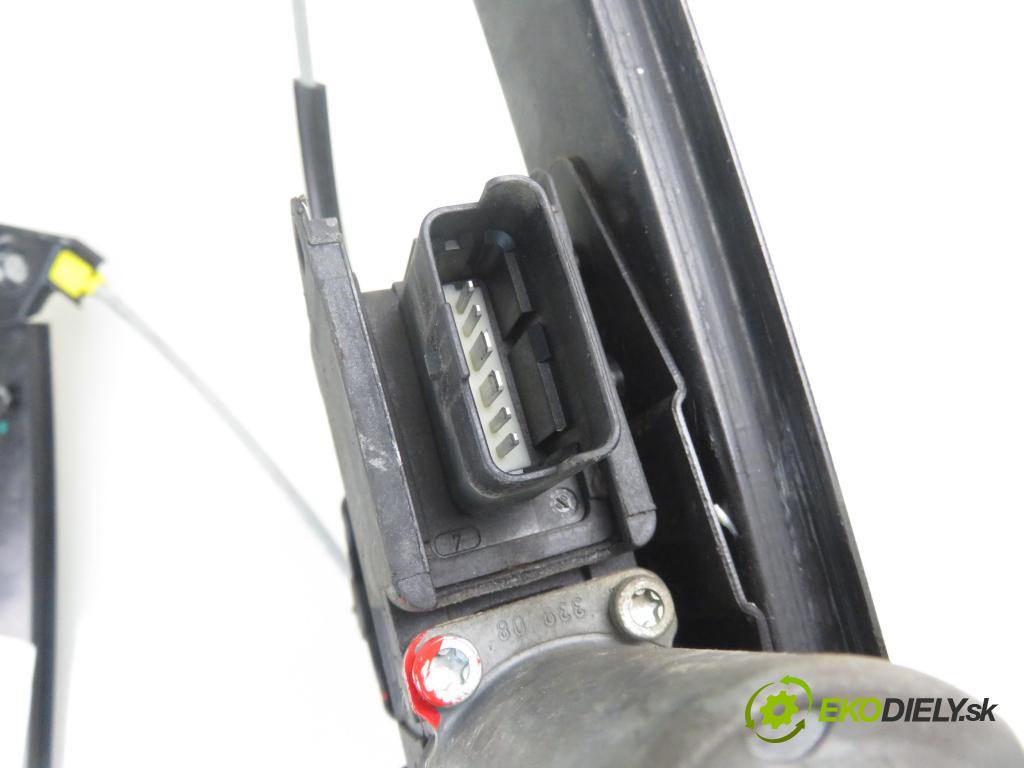 CITROEN C5 III Break (RW_) KOMBI 2009 103,00 2.0 HDi 140 - RHF (DW10BTED4) 1997,00 Mechanizmus okien 0130822445