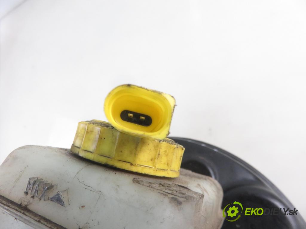 AUDI A3 (8L1) HB 2001 75,00 1.6 - AVU 1595,00 Posilovač 1J1614105R ; 03786206044 (Servočerpadlá, pumpy riadenia)