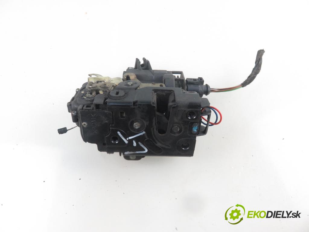 VW BORA (1J2) SEDAN 2000 66,00 1.9 TDI 90 - ALH 1896,00 zámok LTE
