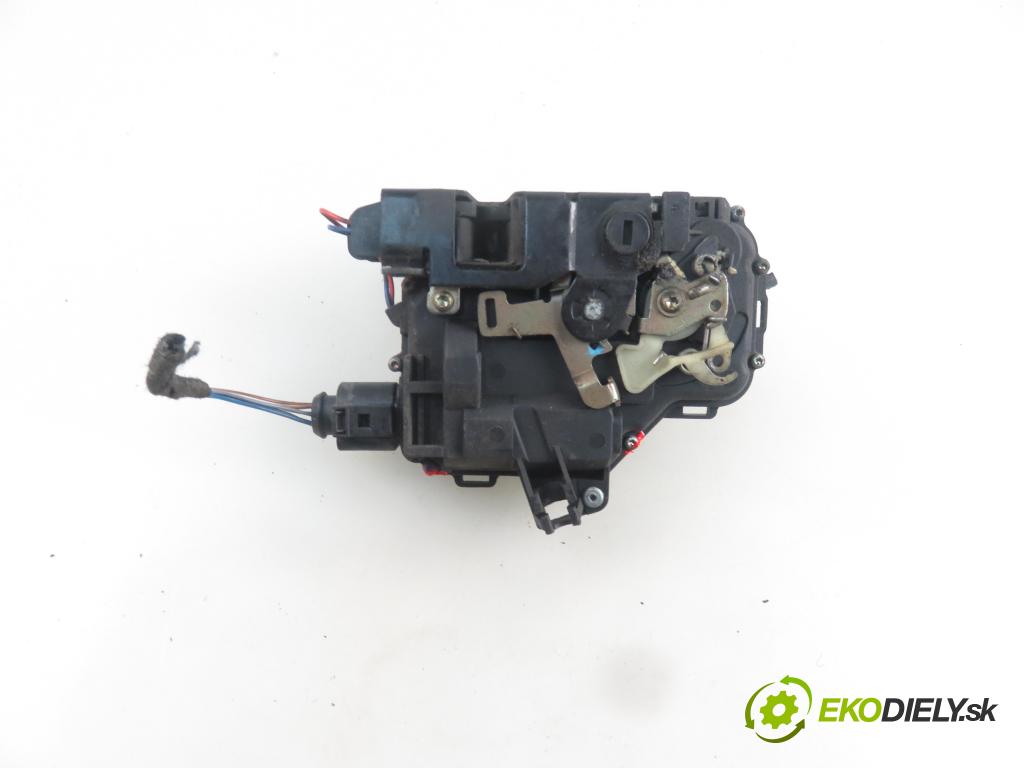 VW BORA (1J2) SEDAN 2000 66,00 1.9 TDI 90 - ALH 1896,00 zámok LTE