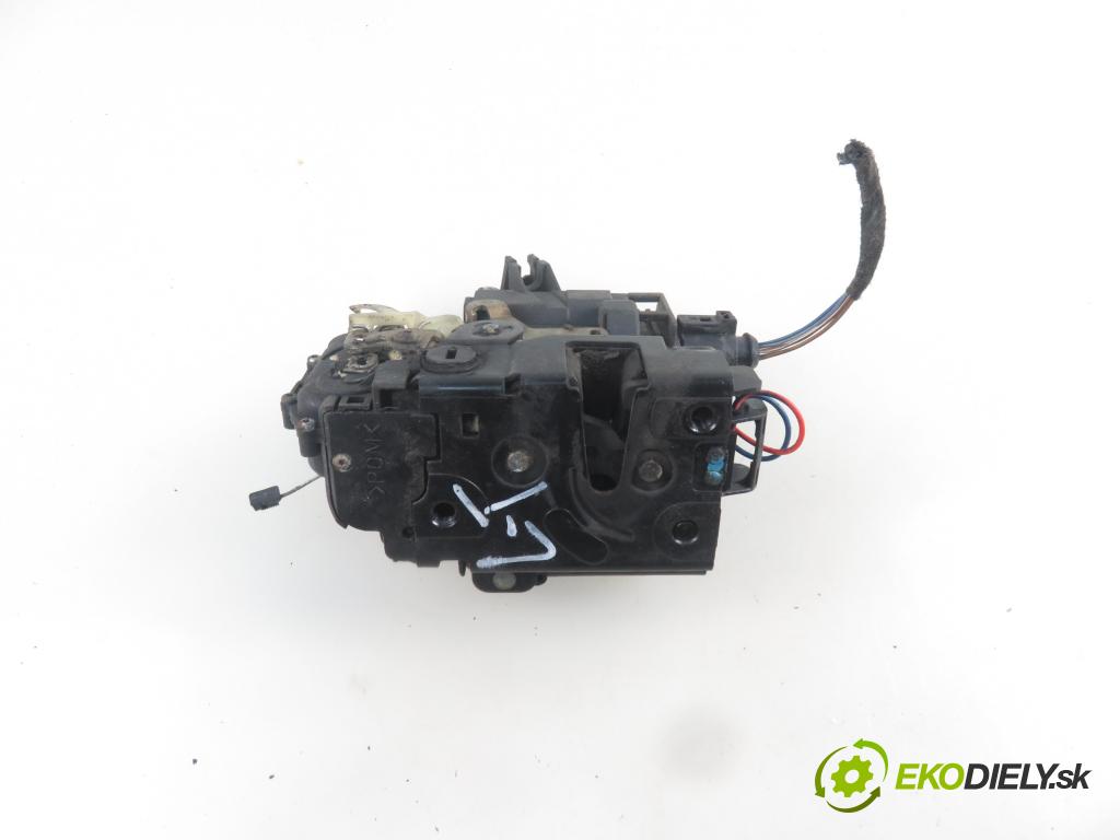 VW BORA (1J2) SEDAN 2000 66,00 1.9 TDI 90 - ALH 1896,00 zámok LTE