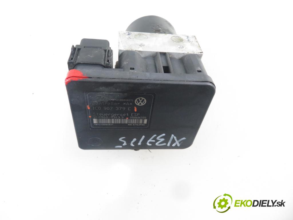 AUDI A3 (8L1) HB 2001 75,00 1.6 - AVU 1595,00 Pumpa ABS 1C0907379E ; 10096003133 ; 1J0614517E (Pumpy ABS)