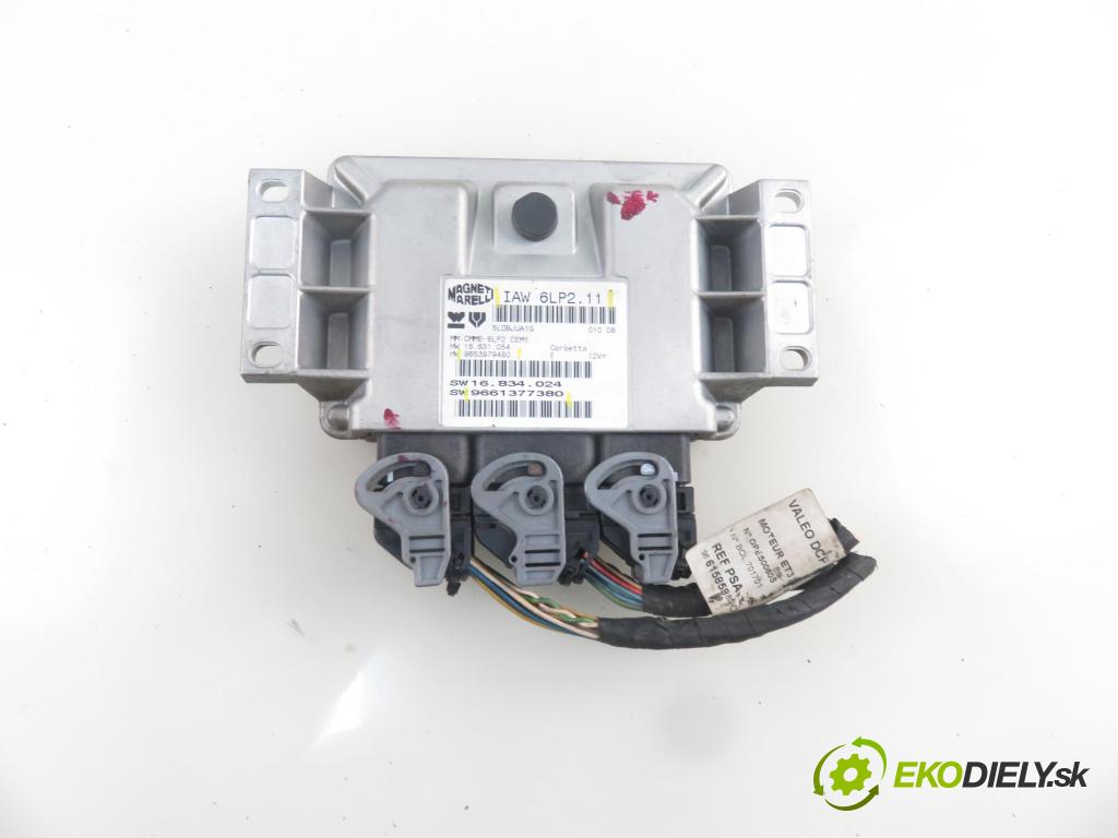 PEUGEOT 1007 (KM_) HB 2006 65,00 1.4 16V - KFU (ET3J4) 1360,00 Riadiaca jednotka Motor 9661377380 ; IAW6LP211 ; 9653979480