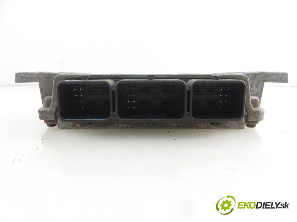 PEUGEOT 1007 (KM_) HB 2006 65,00 1.4 16V - KFU (ET3J4) 1360,00 Riadiaca jednotka Motor 9661377380 ; IAW6LP211 ; 9653979480
