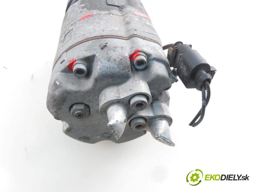 AUDI A3 (8L1) HB 2001 75,00 1.6 - AVU 1595,00 KOMPRESOR: klimatizácie 1J0820803G (Kompresory klimatizácie)