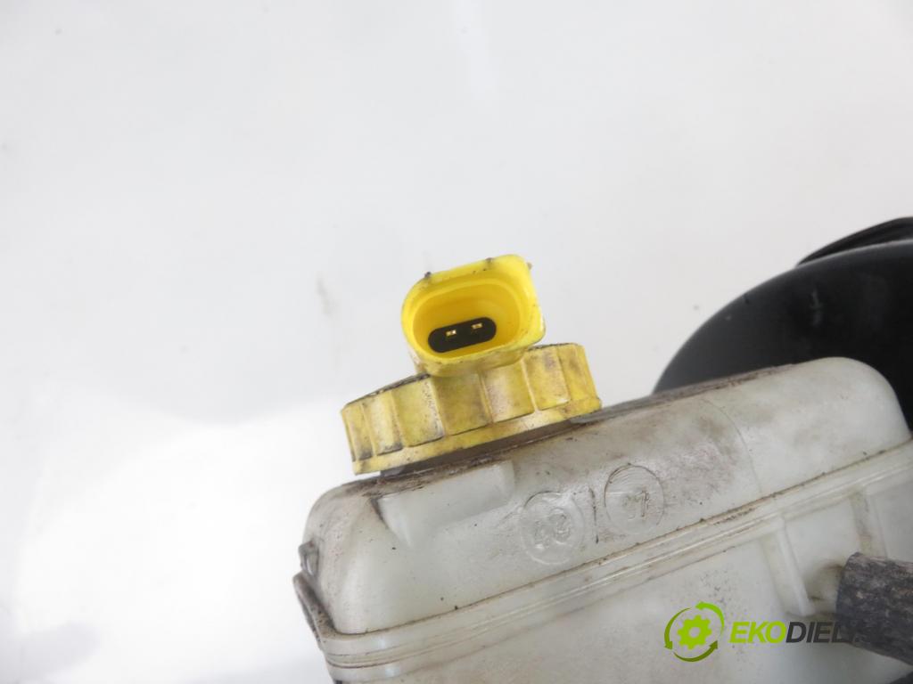 AUDI A3 (8L1) HB 1999 74,00 1.6 - AKL 1595,00 Posilovač 1J1614105L (Servočerpadlá, pumpy riadenia)