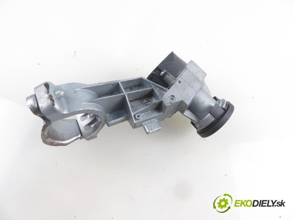 IVECO DAILY VI Furgon FURGON 2020 100,00 3.0 NaturalPower 136 - F1CFA401C 2998,00 spinačka 01098401 (Spínacie skrinky a kľúče)