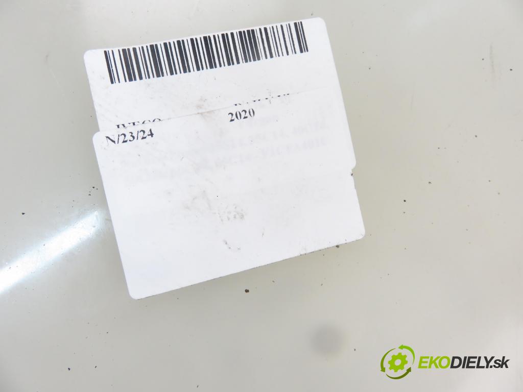 IVECO DAILY VI Furgon FURGON 2020 100,00 3.0 NaturalPower 136 - F1CFA401C 2998,00 Priehradka, kastlík 5801544529