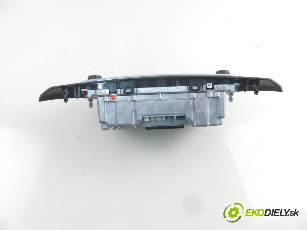 IVECO DAILY VI Furgon FURGON 2020 100,00 3.0 NaturalPower 136 - F1CFA401C 2998,00 RADIO 5802243444