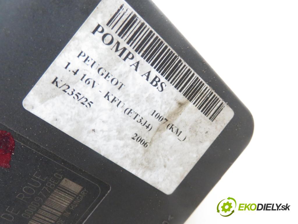 PEUGEOT 1007 (KM_) HB 2006 65,00 1.4 16V - KFU (ET3J4) 1360,00 Pumpa ABS 10096011543 ; 9654777580 ; 10020601974 (Pumpy ABS)