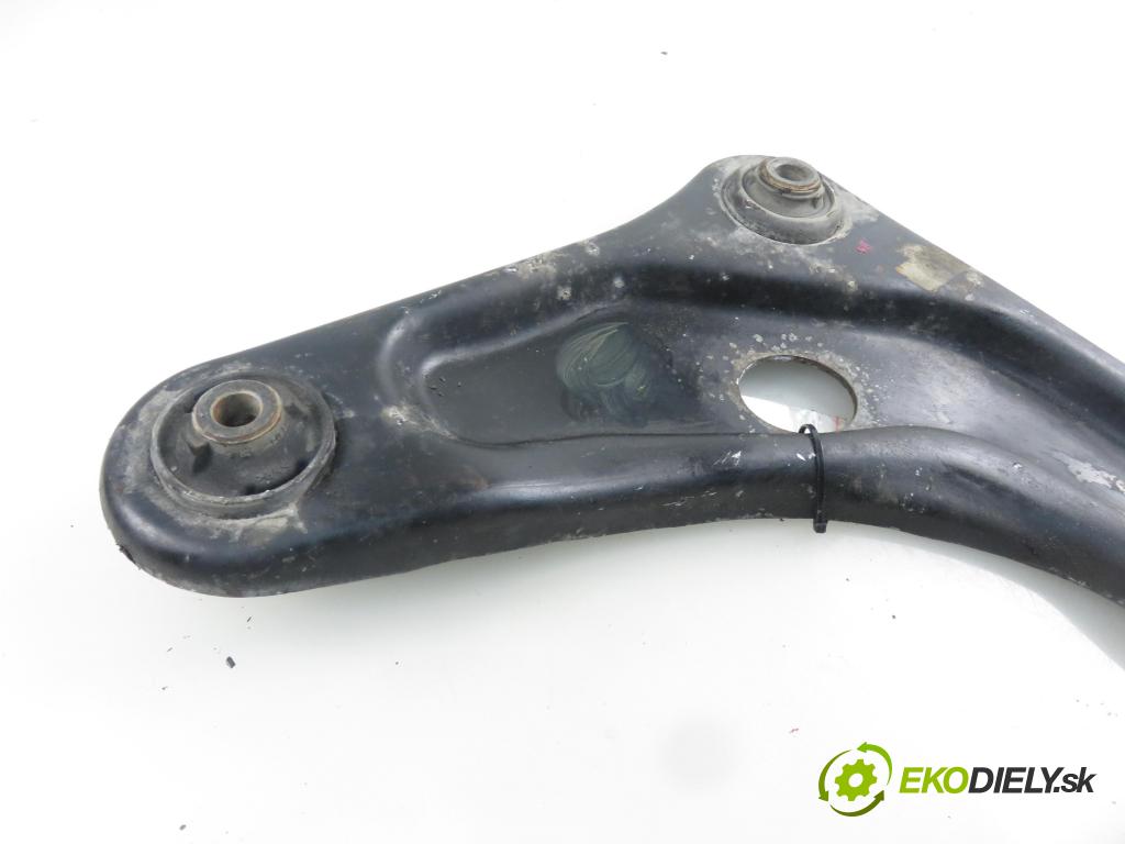 CITROEN C4 CACTUS CROSSOVER 2018 81,00 1.2 THP 110 - HNZ (EB2DT) 1199,00 Rameno PP