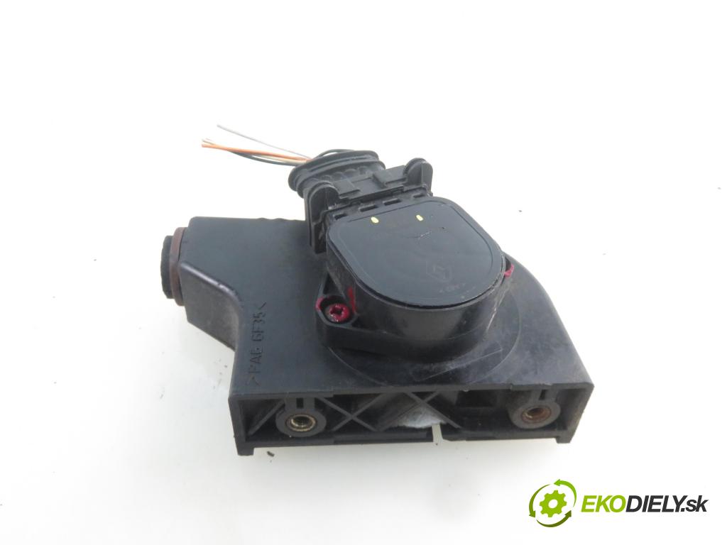 RENAULT SCENIC I (JA0/1_) MINIVAN 2000 72,00 1.9 dTi 98 - F9Q 736 1870,00 Potenciometer plynu 7700431916 ; CTS3641 (Pedále)