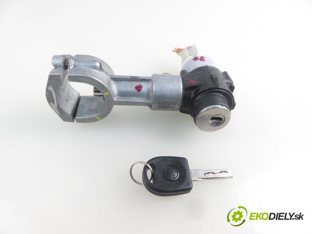 SKODA FELICIA II (6U1) HB 1999 50,00 1.3 MPI 68 1289,00 spinačka 441022221176 (Spínacie skrinky a kľúče)