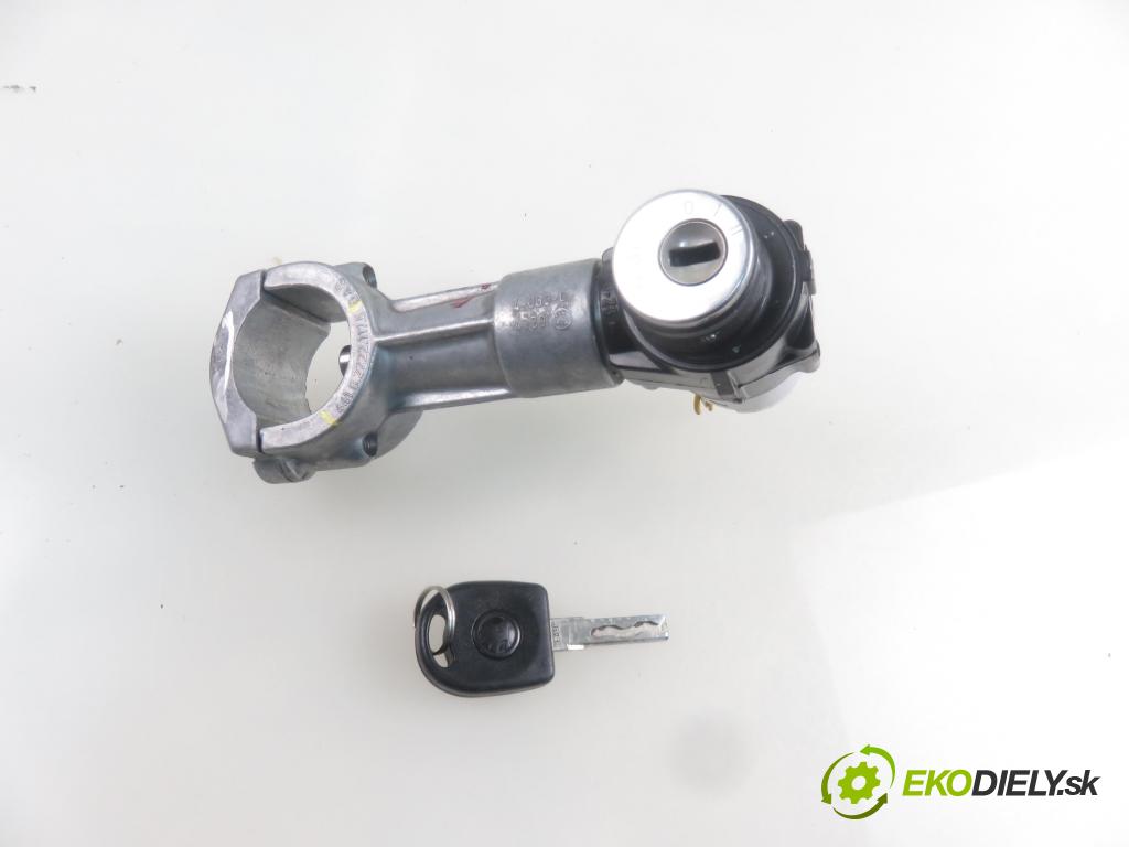 SKODA FELICIA II (6U1) HB 1999 50,00 1.3 MPI 68 1289,00 spinačka 441022221176 (Spínacie skrinky a kľúče)