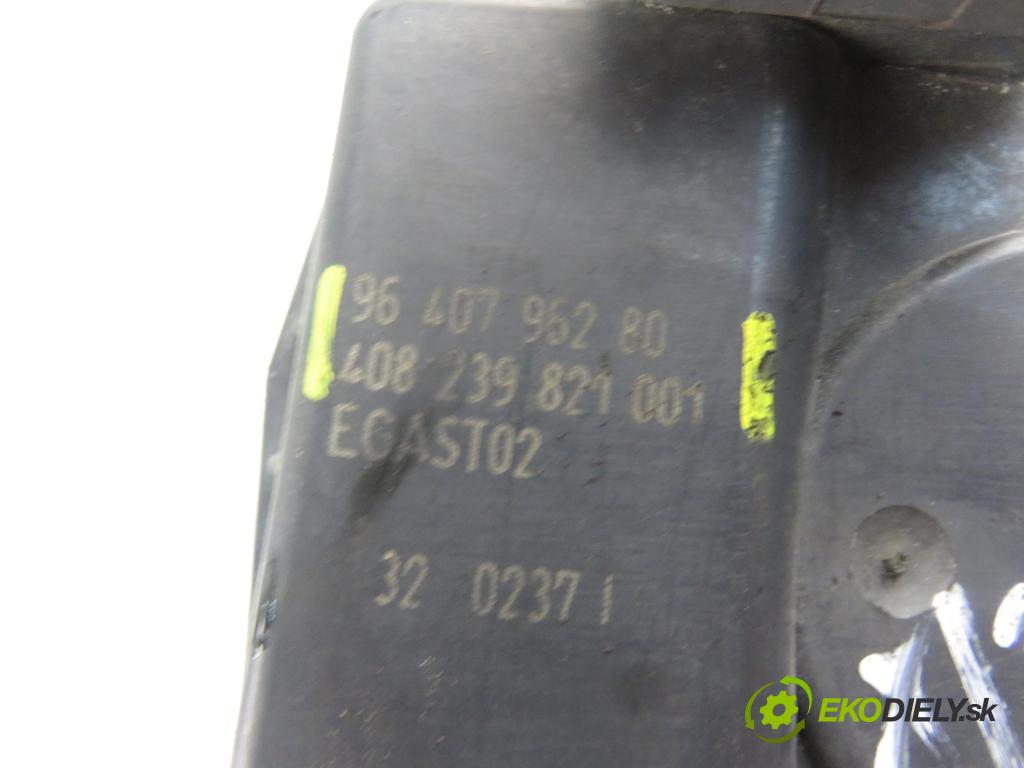 CITROEN C2 (JM_) HB 2007 44,00 1.1 - HFX (TU1JP) 1124,00 Škrtiaca klapka 9640796280 ; 408239821001 (Škrtiace klapky)