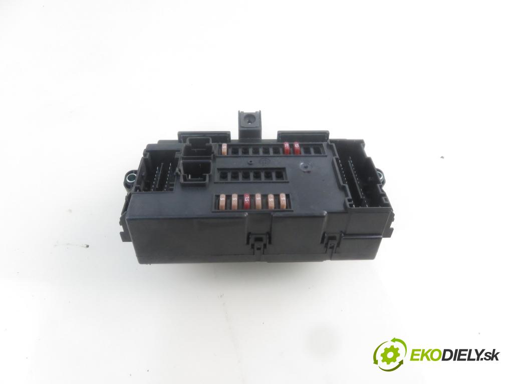 IVECO DAILY VI Furgon FURGON 2020 100,00 3.0 NaturalPower 136 - F1CFA401C 2998,00 MODUL BSI 5802805102
