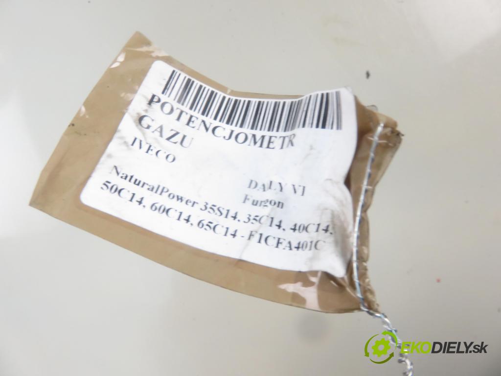 IVECO DAILY VI Furgon FURGON 2020 100,00 3.0 NaturalPower 136 - F1CFA401C 2998,00 Potenciometer plynu 0281002632 ; 504061734 (Pedále)