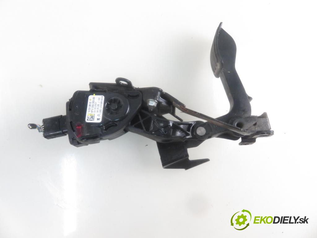 CITROEN JUMPY Skrzynia FURGON 2007 88,00 2.0 HDi 120 - RHK (DW10UTED4) 1997,00 Potenciometer plynu 1400838680 ; 6PV00908309 (Pedále)