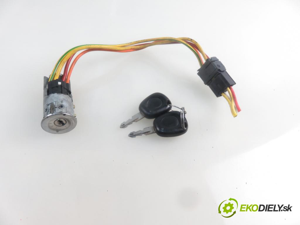 RENAULT MEGANE I (BA0/1_) HB 2002 79,00 1.6 16V 107 - K4M 700 1598,00 spinačka  (Spínacie skrinky a kľúče)