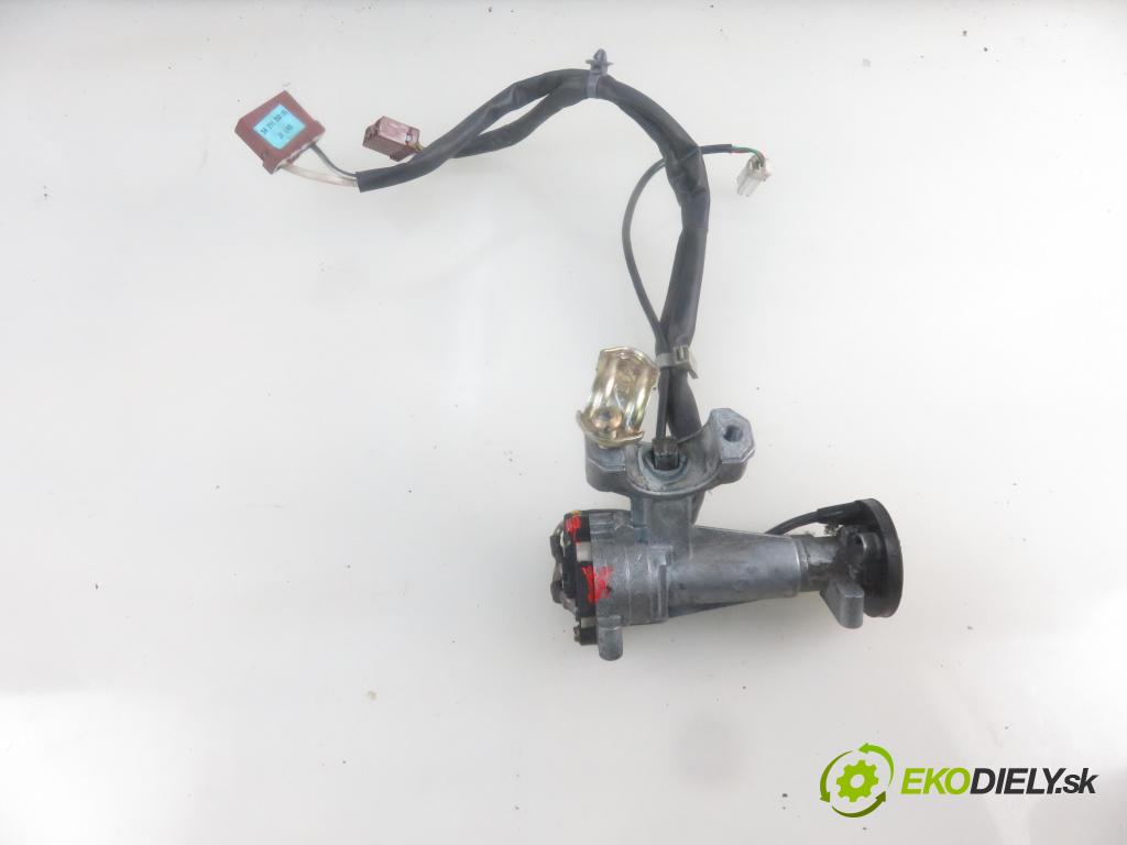 HONDA CIVIC VI Fastback (MA, MB) LIFTBACK 1997 66,00 1.4 i (MA8, MB2) - D14A8 1396,00 spinačka C57901 (Spínacie skrinky a kľúče)