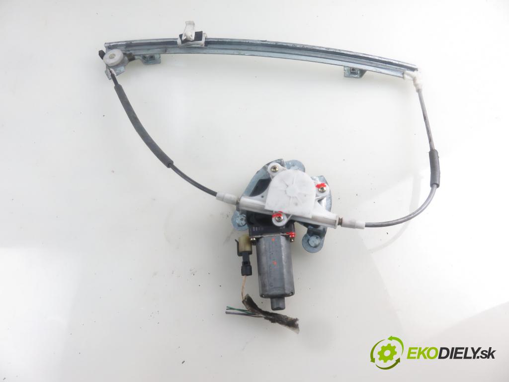 RENAULT MEGANE I (BA0/1_) HB 2002 79,00 1.6 16V 107 - K4M 700 1598,00 mechanismus oken 0130821720