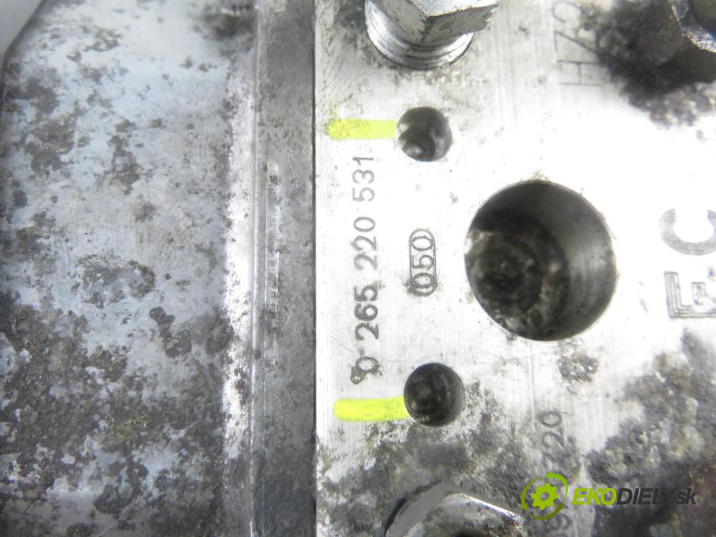 OPEL ASTRA G Kombi (T98) KOMBI 2000 100,00 2.0 16V - X 20 XEV 1998,00 Pumpa ABS 90581418 ; 0265220531 (Pumpy ABS)