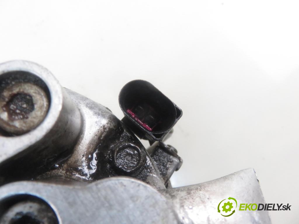 SEAT LEON (1M1) HB 2001 77,00 1.6 16 V - AUS 1598,00 KOMPRESOR: klimatizácie 1J0820803A (Kompresory klimatizácie)