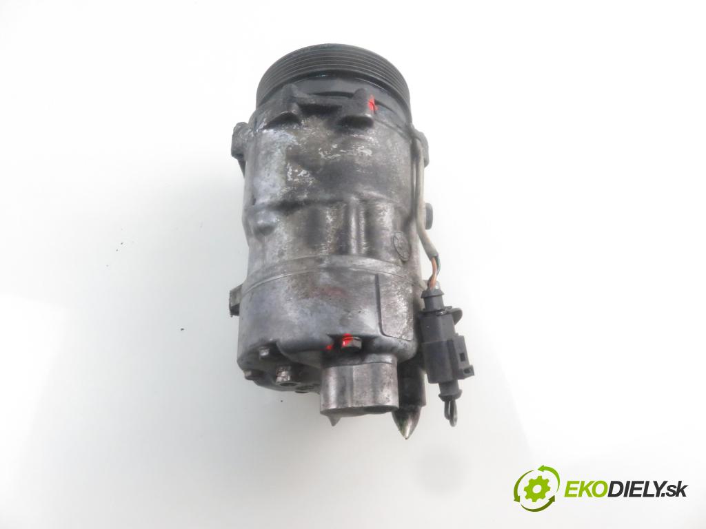 VW BORA (1J2) SEDAN 2000 66,00 1.9 TDI 90 - ALH 1896,00 KOMPRESOR: klimatizácie  (Kompresory klimatizácie)