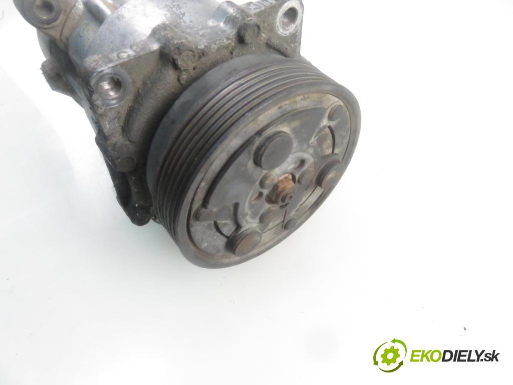 VW BORA (1J2) SEDAN 2000 66,00 1.9 TDI 90 - ALH 1896,00 KOMPRESOR: klimatizácie  (Kompresory klimatizácie)